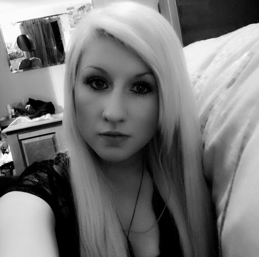 Alyssa Marshall Photo 38