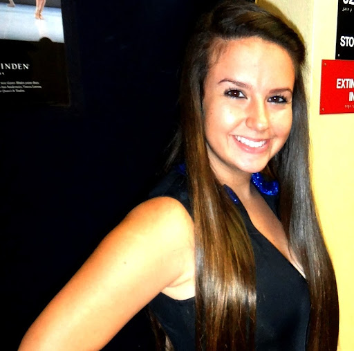 Amy Molina Photo 10