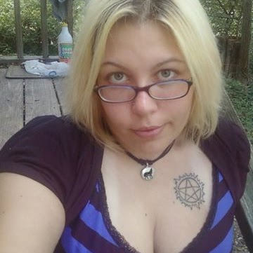 Evelyn Morgan Photo 12