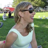 Elizabeth Rogan Photo 11