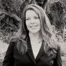 Laura Schneider Photo 20