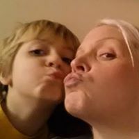 Suzanne Bailey Photo 38