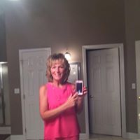 Kellie Robbins Photo 23