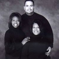 Robin Snipes Photo 13