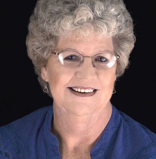 Joan Nielsen Photo 9