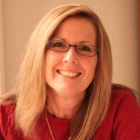 Suzanne Davenport Photo 16