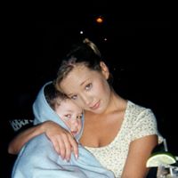 Sara Burns Photo 11