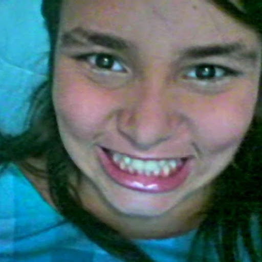Rebecca Cordeiro Photo 12