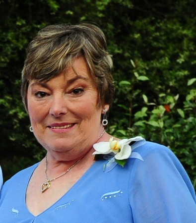 Diane Cummings Photo 39