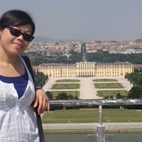 Julie Shen Photo 6