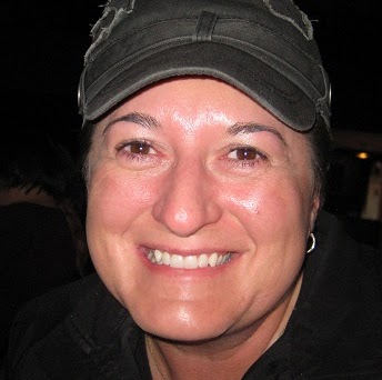 Angela Minton Photo 28
