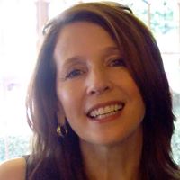 Deborah Unger Photo 28