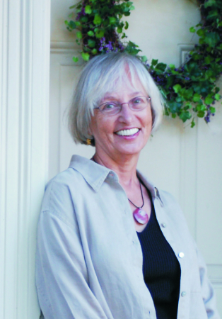 Linda Becker Photo 4