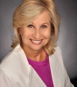 Janet Scott Photo 3