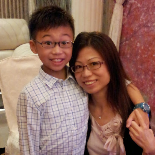 Julie Chan Photo 44