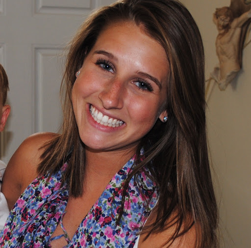 Victoria Winkler Photo 20