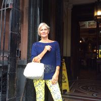 Anne Larkin Photo 30