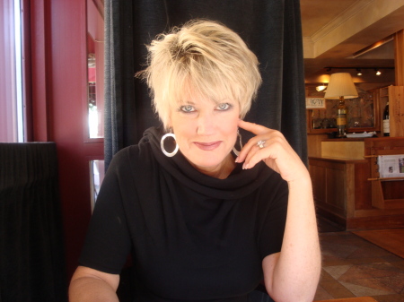 Bonnie Rich Photo 1