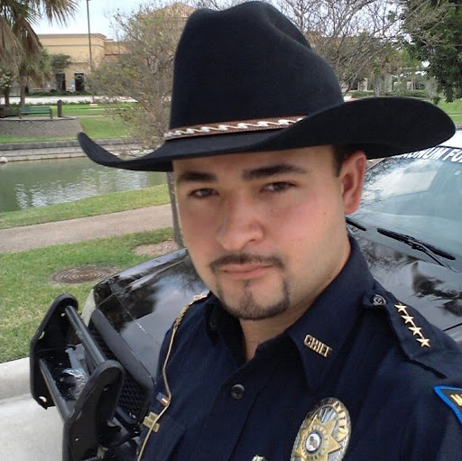 Adrian Garcia Photo 17