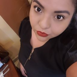 Anna Cuevas Photo 14