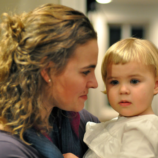 Julia Martin Photo 9