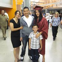 Omar Castro Photo 37