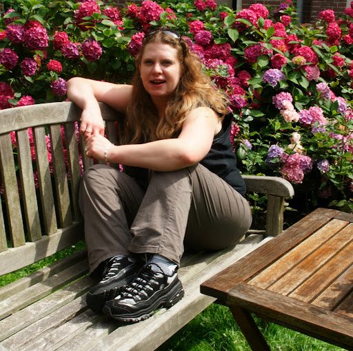 Catherine Hudson Photo 20