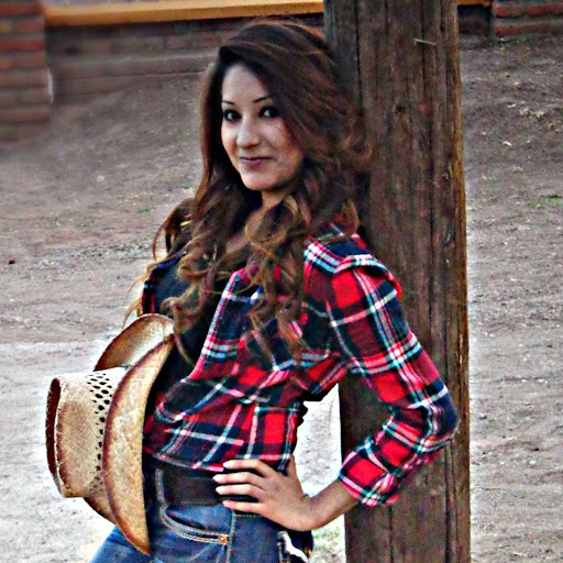 Janny Chavez Photo 10