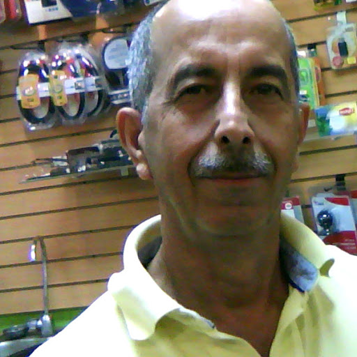 Victor Moreno Photo 43