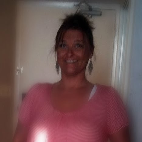 Angela Watt Photo 30