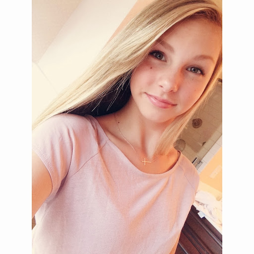 Anna Gilbert Photo 39