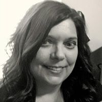 Kimberly Lutz Photo 16
