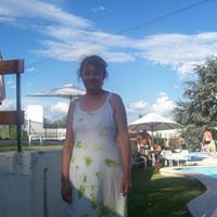 Esther Herrera Photo 39