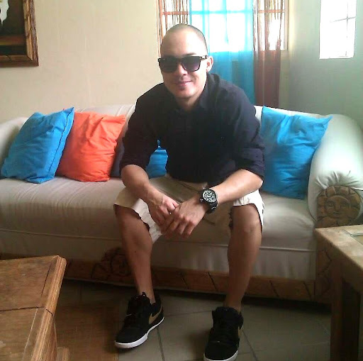 Ricky Colon Photo 36
