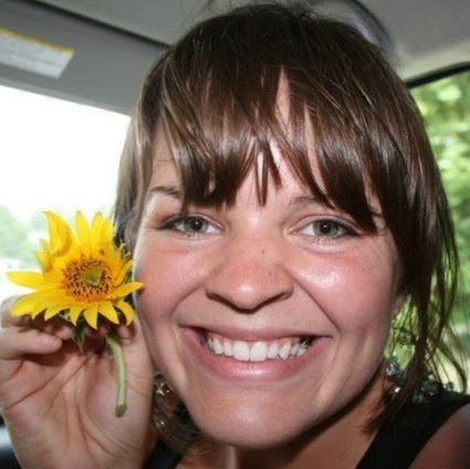 Danielle Robb Photo 30