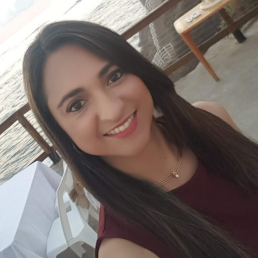 Amanda Bonilla Photo 8