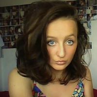 Alice Derry Photo 2