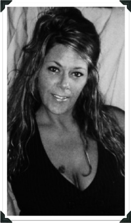 Michelle Helton Photo 37