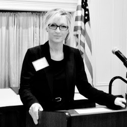 Joanne Lang Photo 33