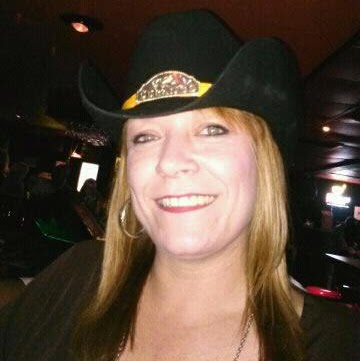 Shelly Atkinson Photo 34