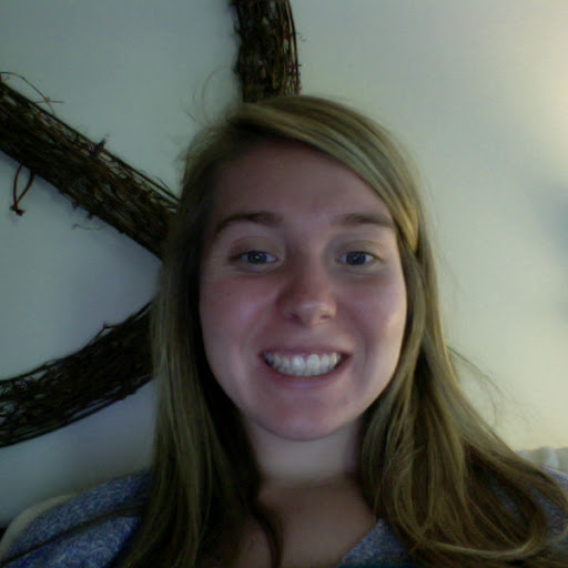Caroline Sweeney Photo 9