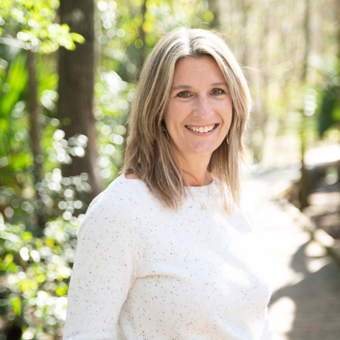 Julie Ramsey Photo 23