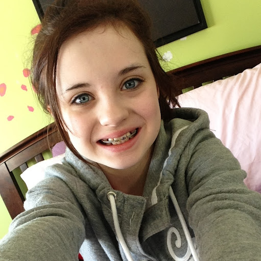 Amie Kennedy Photo 35