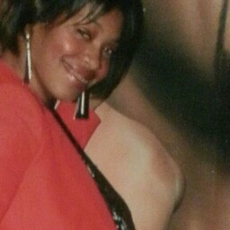 Ebony Hamilton Photo 32