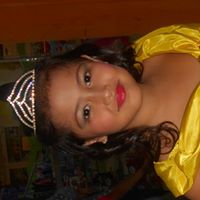Marilyn Robles Photo 29
