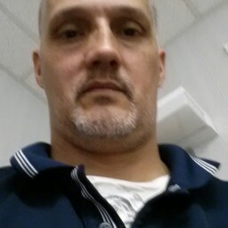 Frank Sims Photo 9