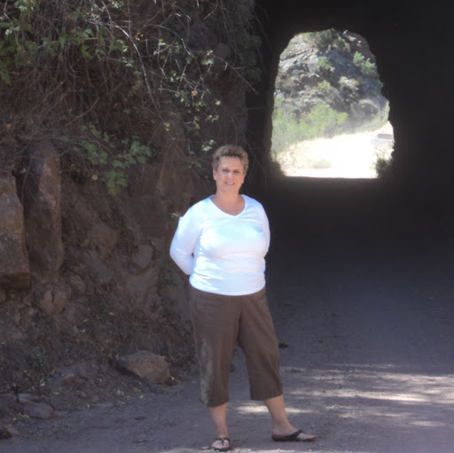 Marilyn Bellis Photo 7