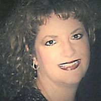 Stephanie Davidson Photo 37