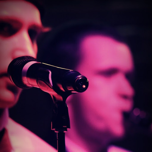 Jonny Williams Photo 6