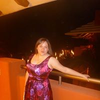 Emily Garvin Photo 26